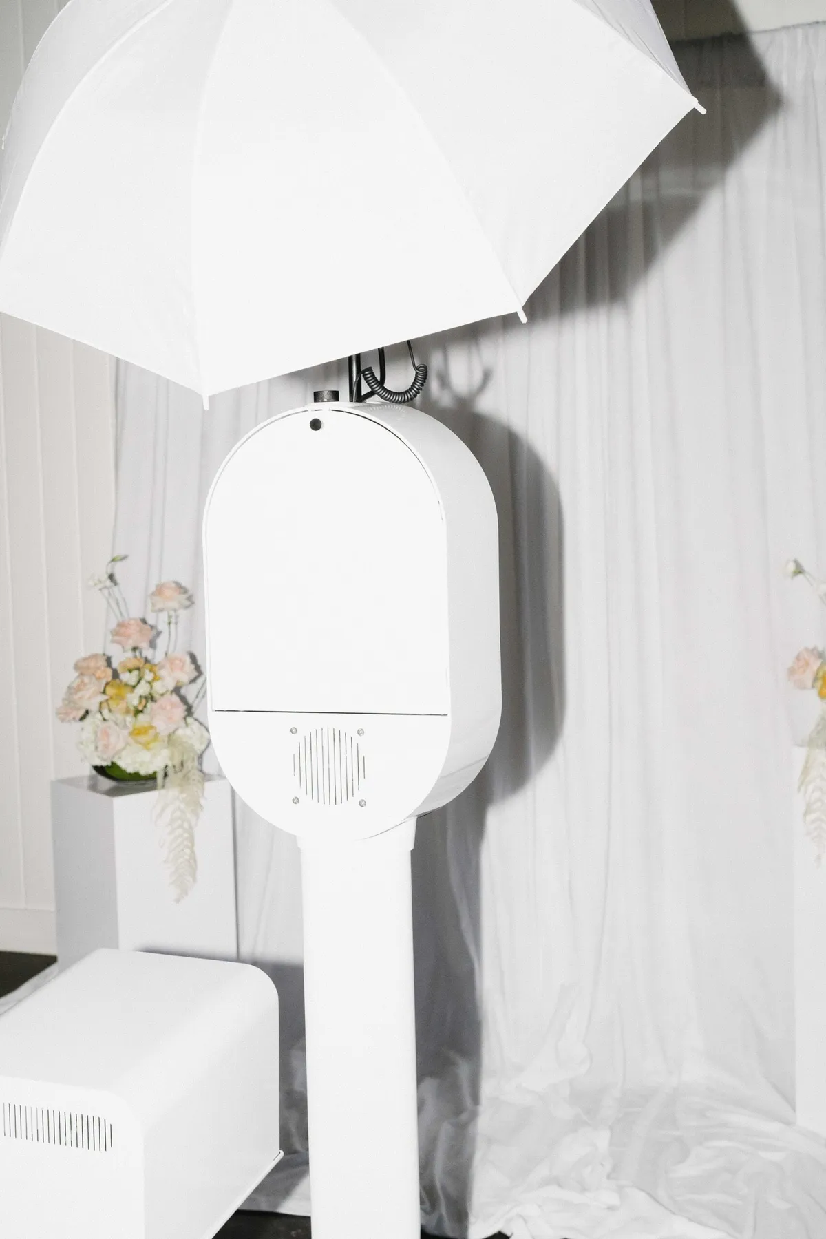 How to Choose the Perfect Photo Booth for Your Wedding — Captured Celebrations Los Angeles photo booth blog