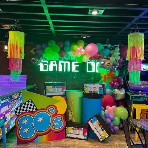 80's theme at the arcave in Glendale 